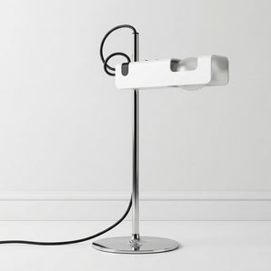 Luminária de Mesa Abajur Direcionável Moderno Minimalista Metal Caríntia — ORNE