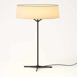 Luminária de Mesa Moderna Minimalista Dama - Preto - ORNE™